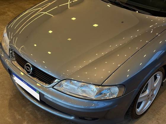 CHEVROLET VECTRA 2.2 MPFI CD 16V GASOLINA 4P MANUAL